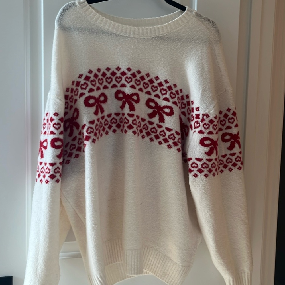 Hollister fair isle red bow and heart cloud sweater size L
